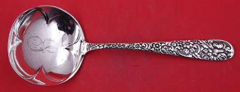 Gravy Ladle w/ 4 leaf clover and monogram in bowl  8